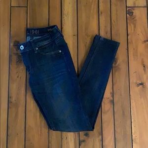 DL1961 blue jeans